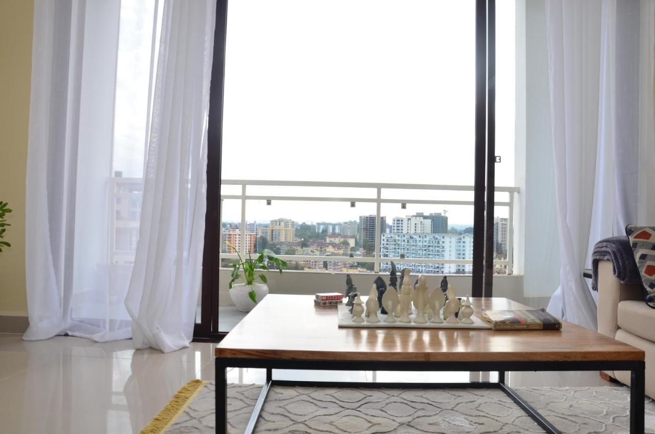 Charming 2 Bedroom Penthouse Apartment. ナイロビ エクステリア 写真